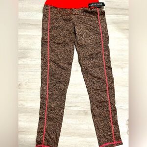 Docefit NWT Bright Orange & Heather Gray Performance Leggings XL